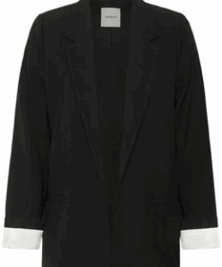 Shirley blazer folded